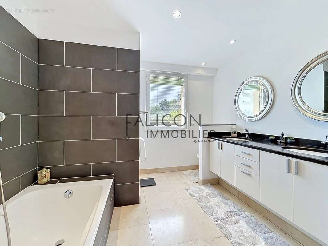 Maison à FALICON