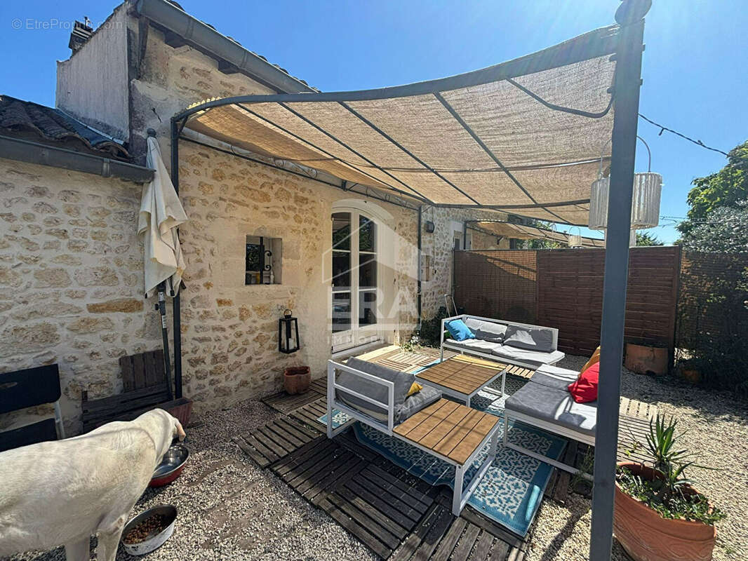 Maison à SAINT-CIERS-SUR-GIRONDE