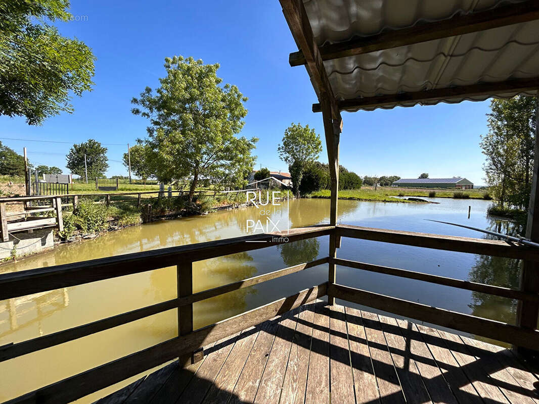 Maison à SAINT-MARC-LA-LANDE