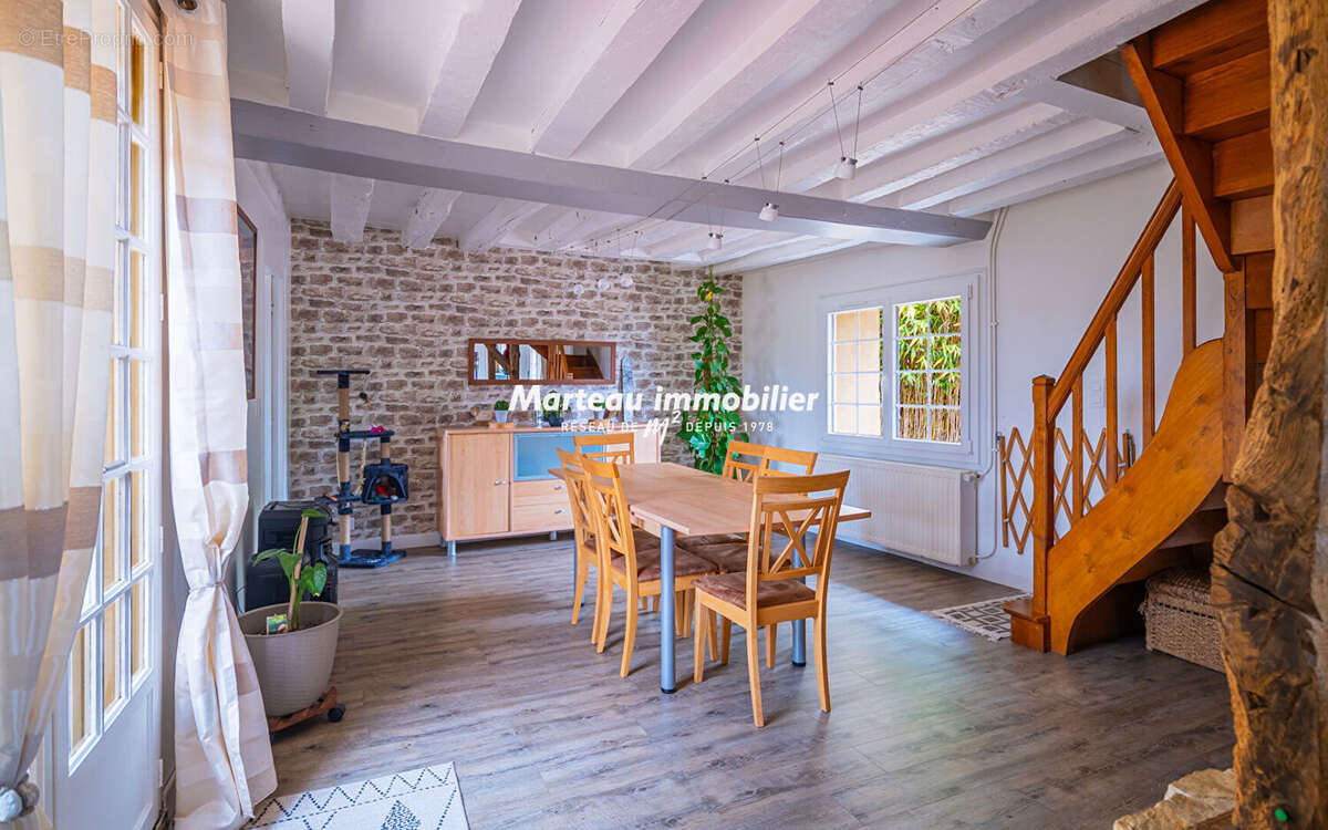 Maison à LOUPLANDE