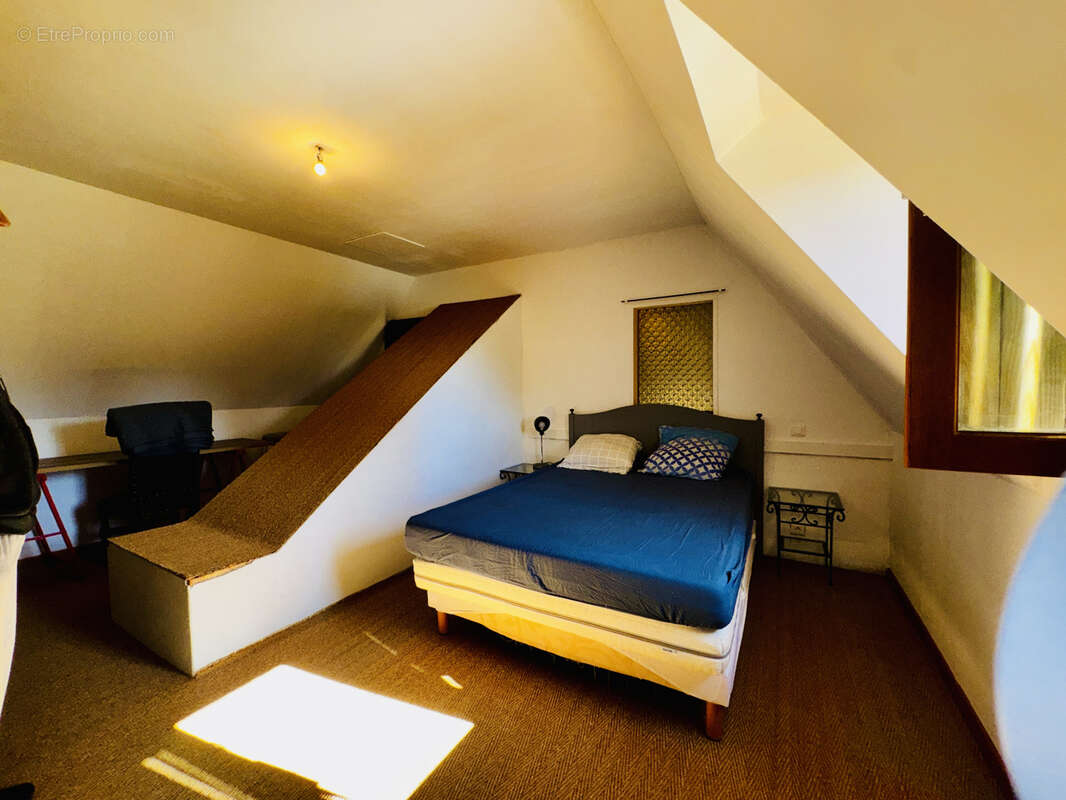 Maison à SAINT-CIRQ-MADELON
