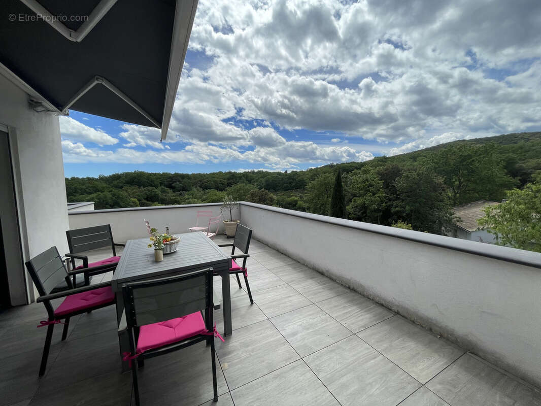 Maison à LA CALMETTE