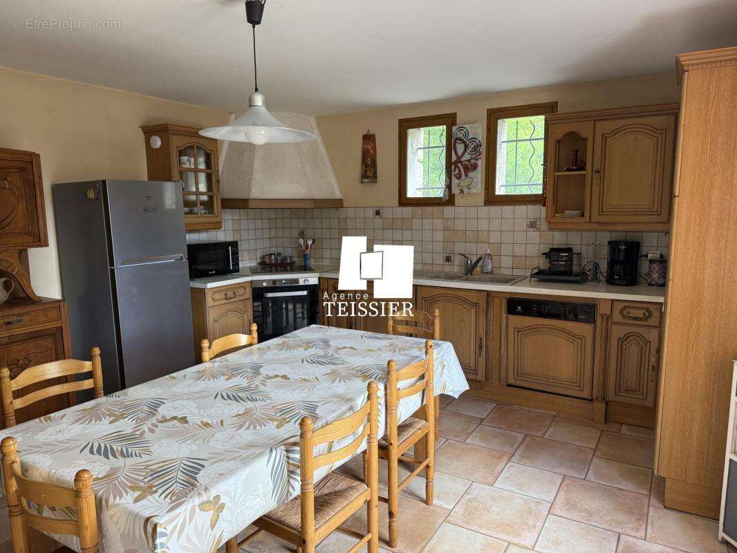 Maison à LES SALELLES