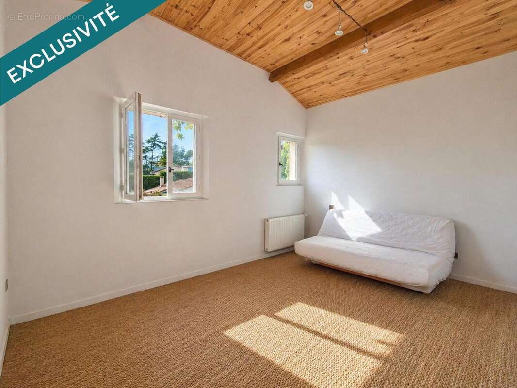 Photo 9 - Maison à MONTJOIRE