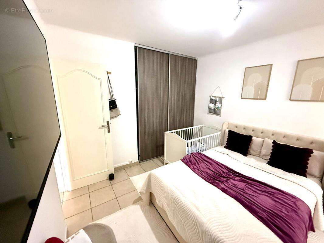 Appartement à MARSEILLE-15E