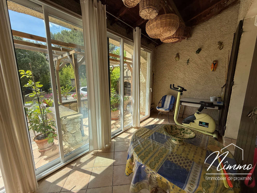 Nimes caremeau maison p4 de 110m2 avec terrasse et garage en exclusivite - photo 14