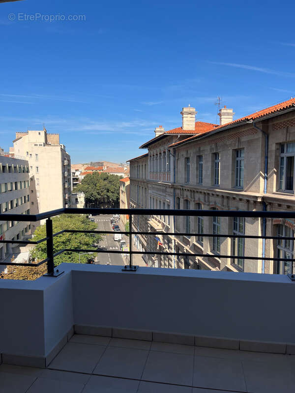 Appartement à MARSEILLE-7E