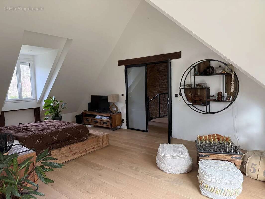 Maison à NOISY-SUR-ECOLE