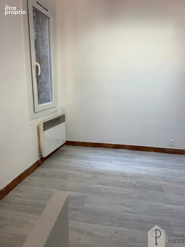 Studio avec Mezzanine - dernier étage - Calme - photo 14