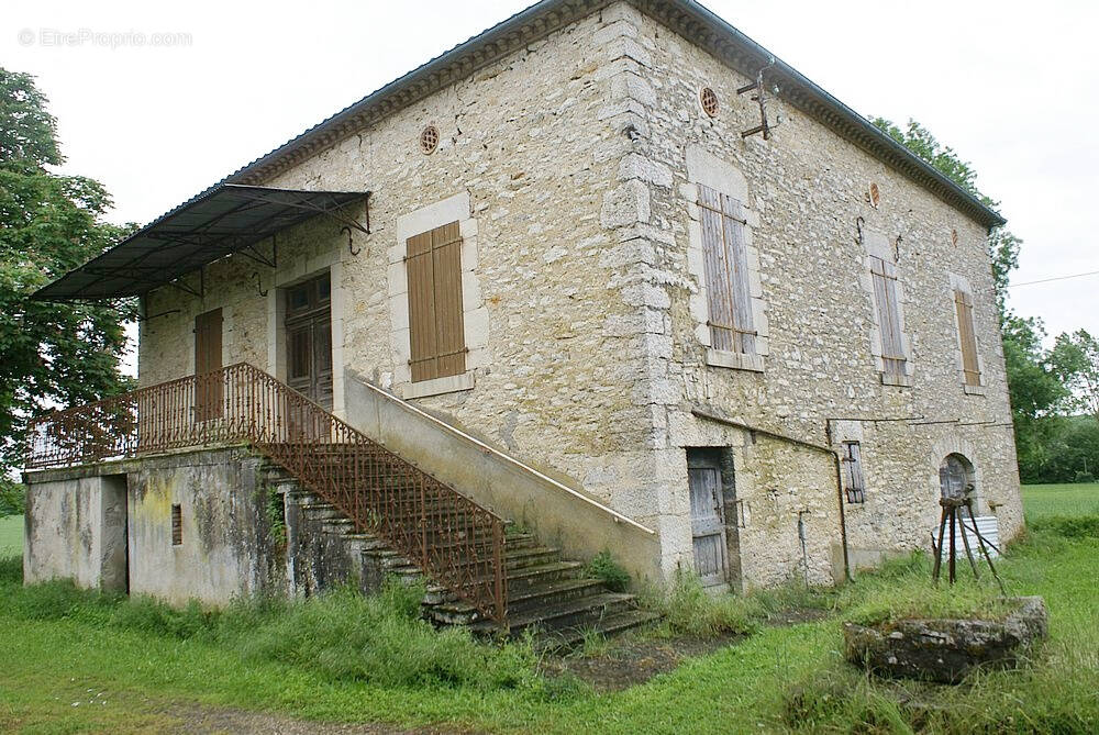 Maison à CAUSSADE