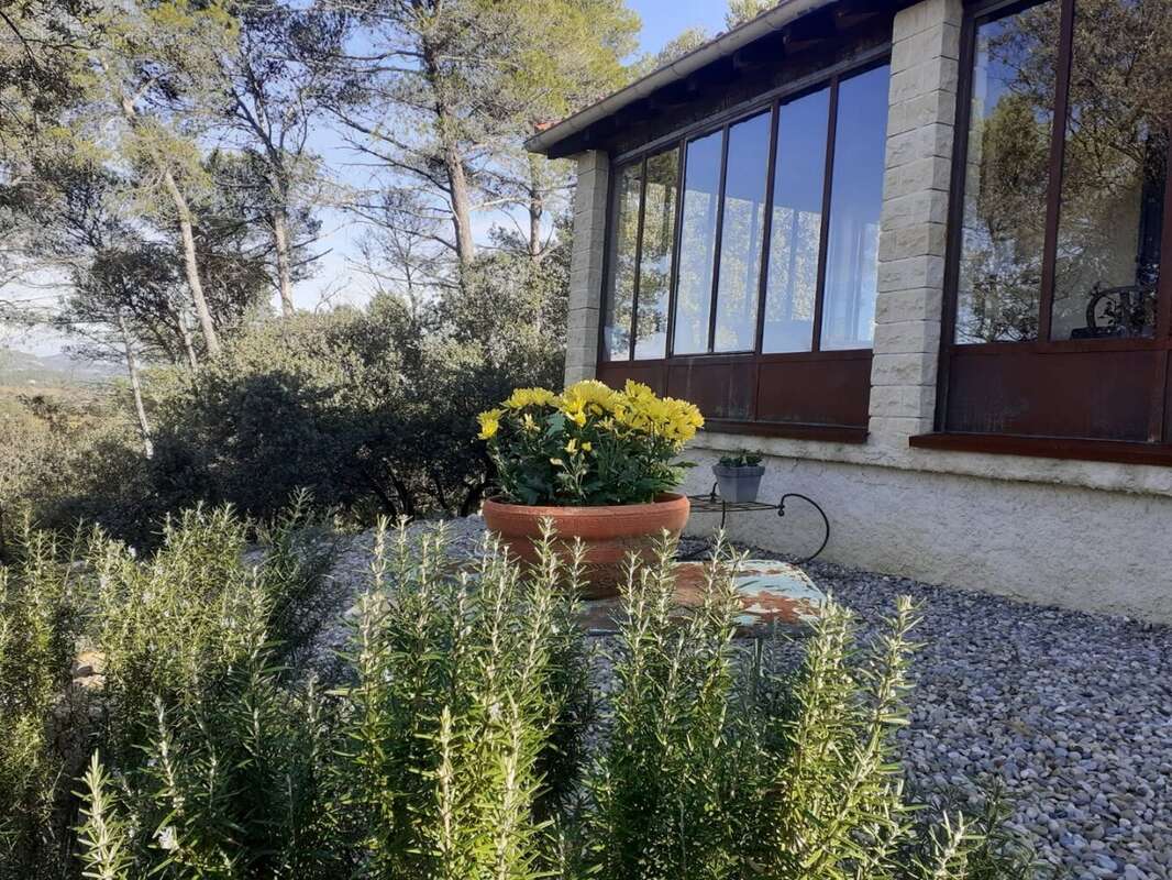 Maison avec piscine au calme - photo 6