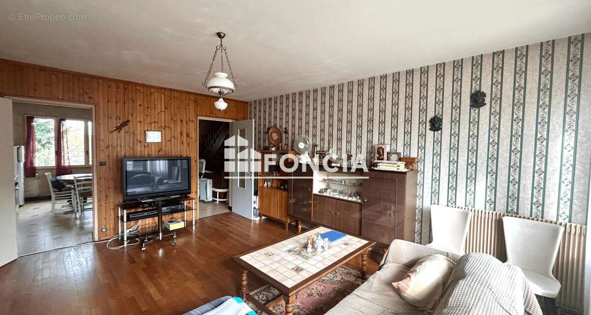 Maison à VOUNEUIL-SOUS-BIARD