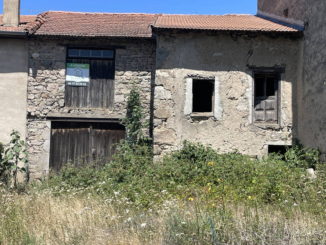 Maison à SAINT-PIERRE-DU-CHAMP