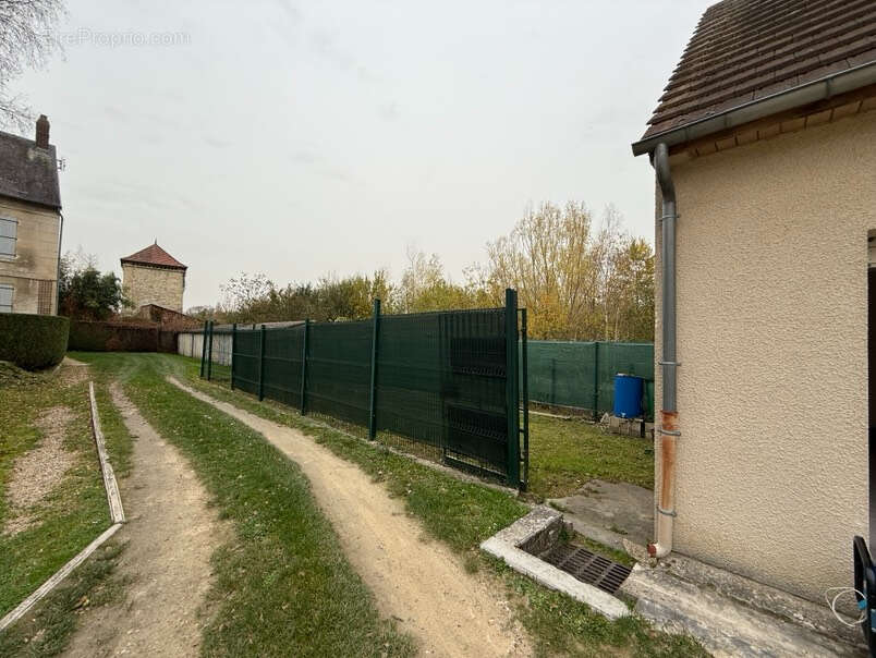 Commerce à PONTPOINT