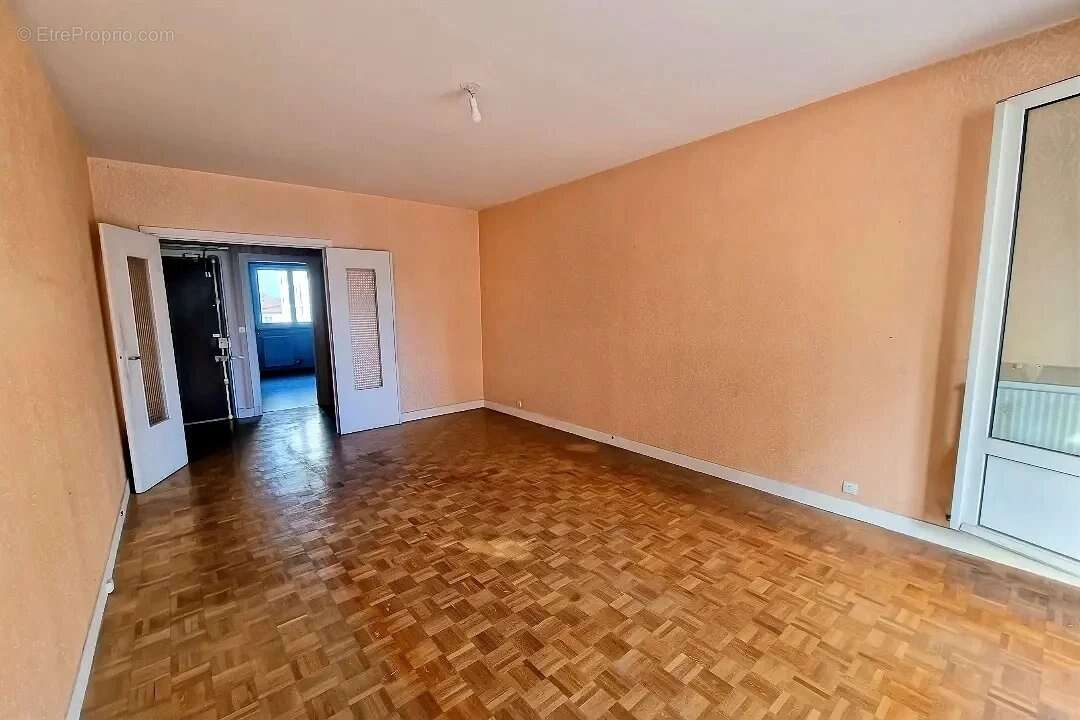 Appartement à NOISY-LE-SEC