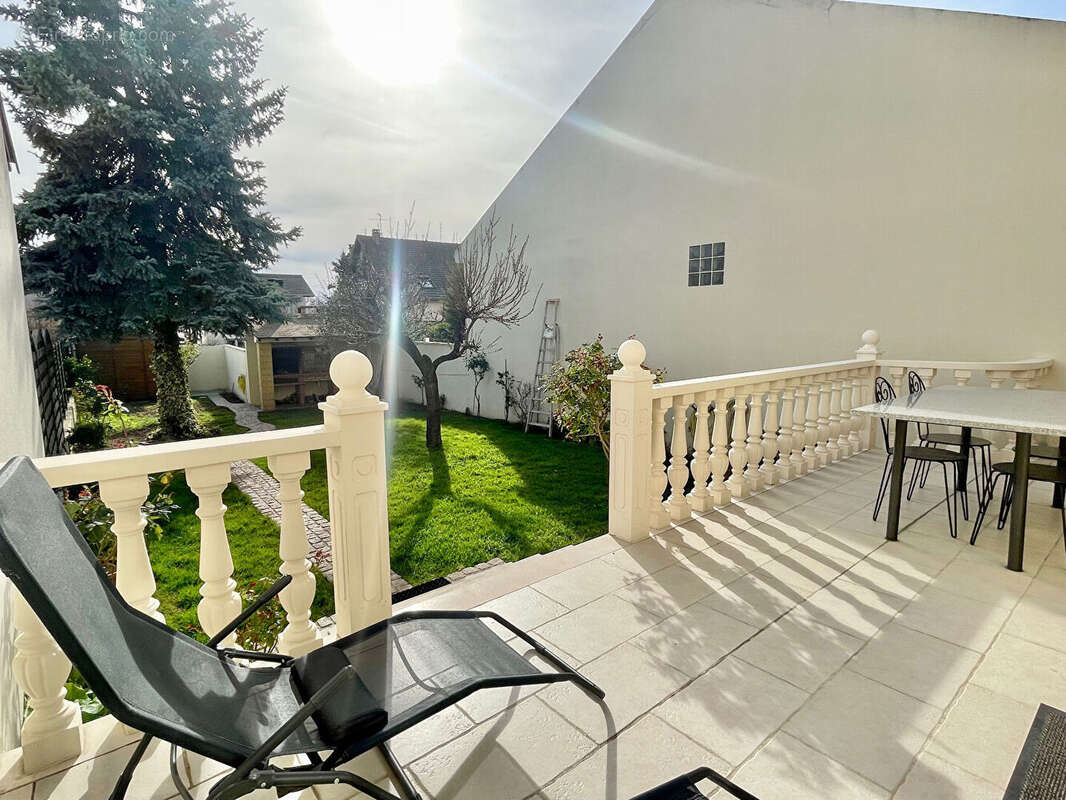 Maison à HOUILLES