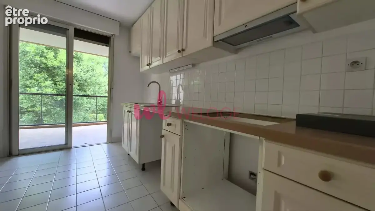 T3 lumineux, grand balcon et box ferme quai gillet - photo 6