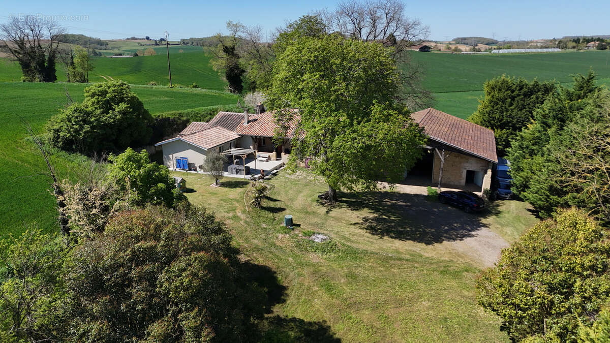 Maison à SAINT-BARTHELEMY-D'AGENAIS