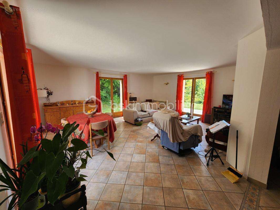 Belle maison familiale avec appartement indépendant et piscine, à 10 min au nord de Sens - photo 8
