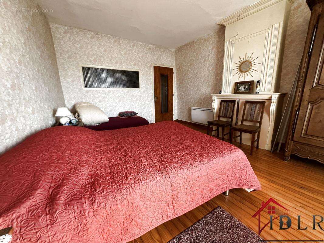maison de village 107 m2 habitables - Terrain 227 m2 - photo 8