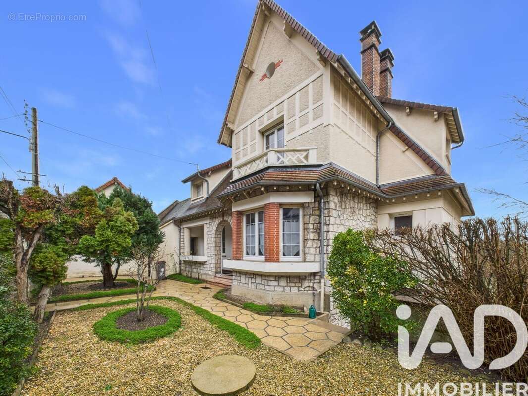 Photo 3 - Maison à MONTEREAU-FAULT-YONNE