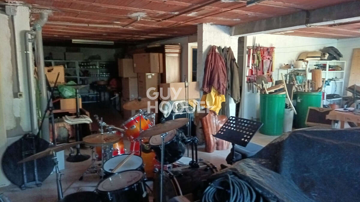 Maison à MONTESQUIEU-DES-ALBERES