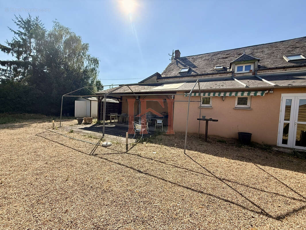 Ensemble immobilier de mur commerciaux avec appartement - axe chateaudun / vendôme avec terrain constructible - photo 21