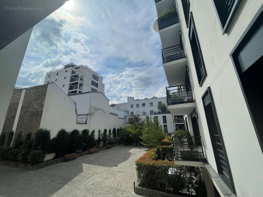 Appartement à PARIS-11E