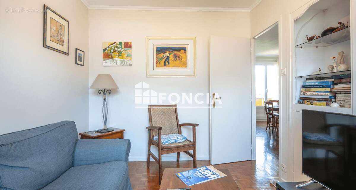 Appartement à FONTAINE