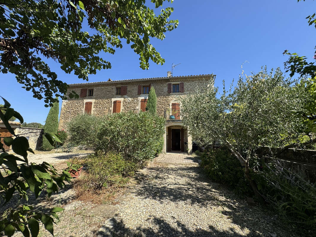 Maison à GRIGNAN