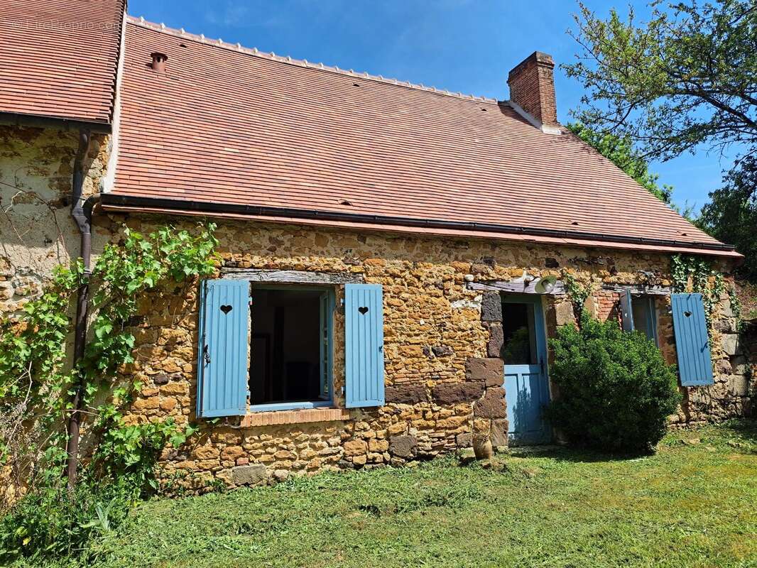 Maison à CHAILLAC