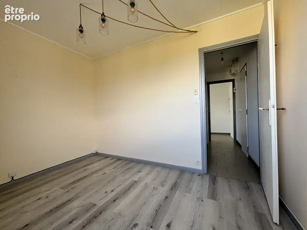 Appartement 5 pièces 91 m² à vendre à Romans-Sur-Isere (26100) - photo 9