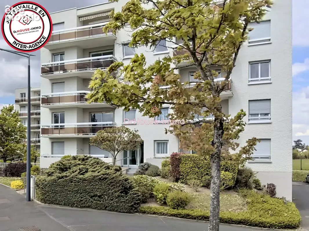 Appartement à SAINT-JEAN-DE-BRAYE