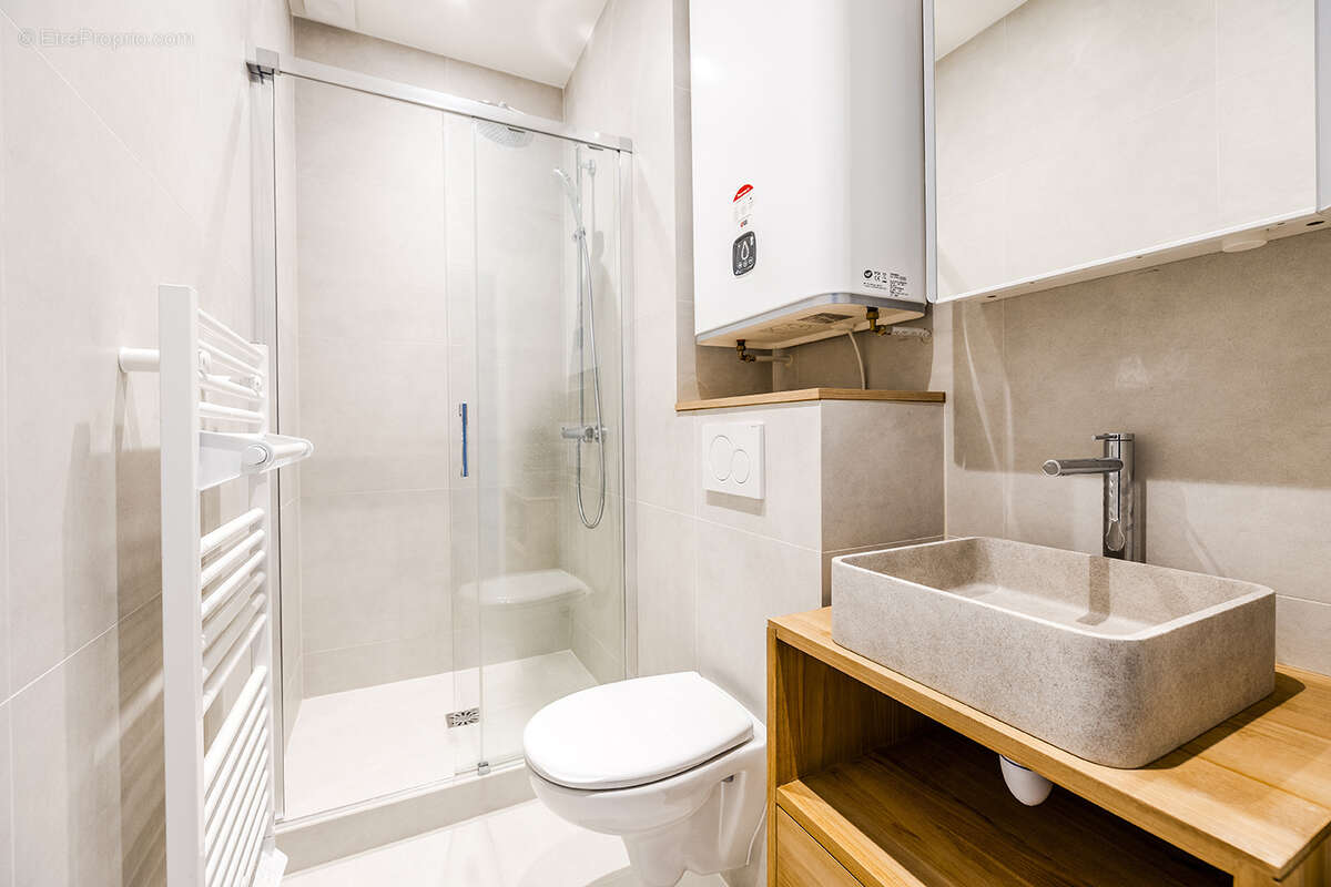 Appartement à LA GARENNE-COLOMBES