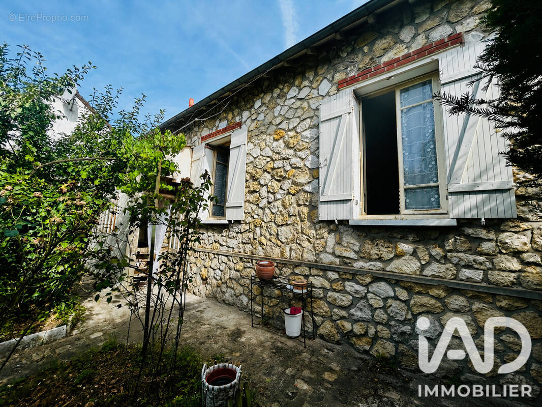 Photo 1 - Maison à ETAMPES