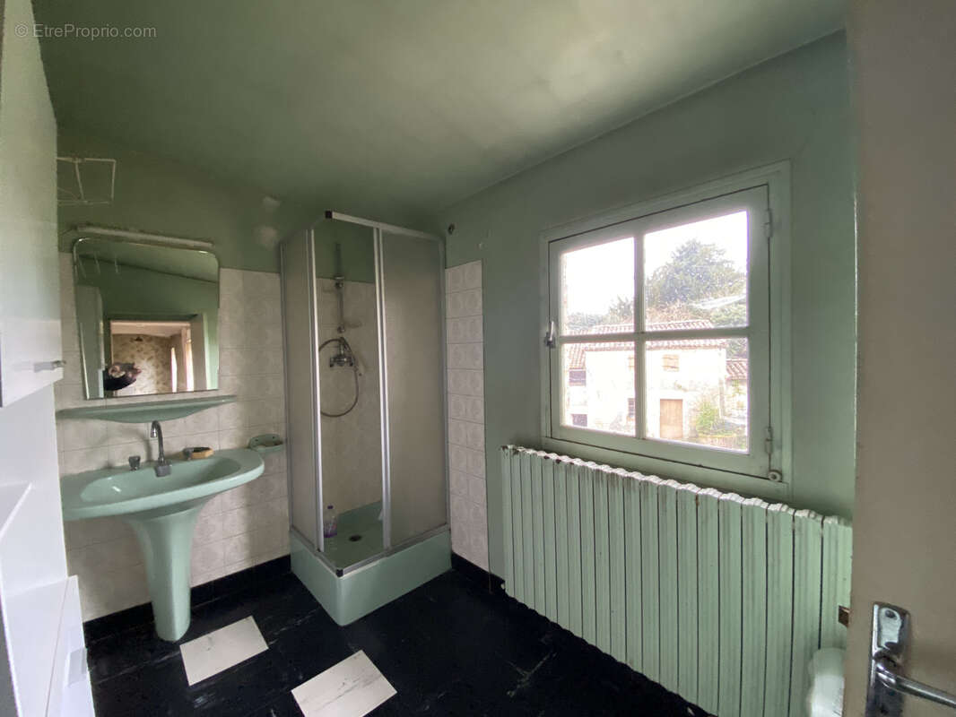 Maison à CHAMPNIERS