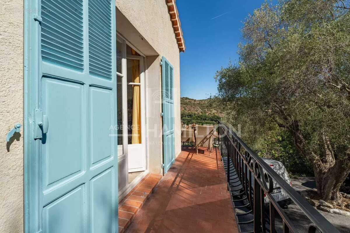 Exclusivité : Charmante villa à pied du village de Biot - photo 12