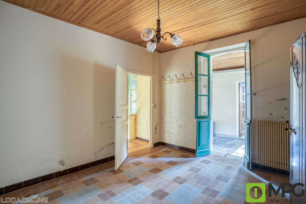 Maison à LA SAUVETAT-SUR-LEDE