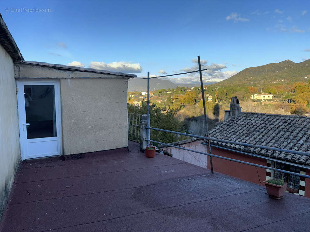 Maison à MIRABEL-AUX-BARONNIES
