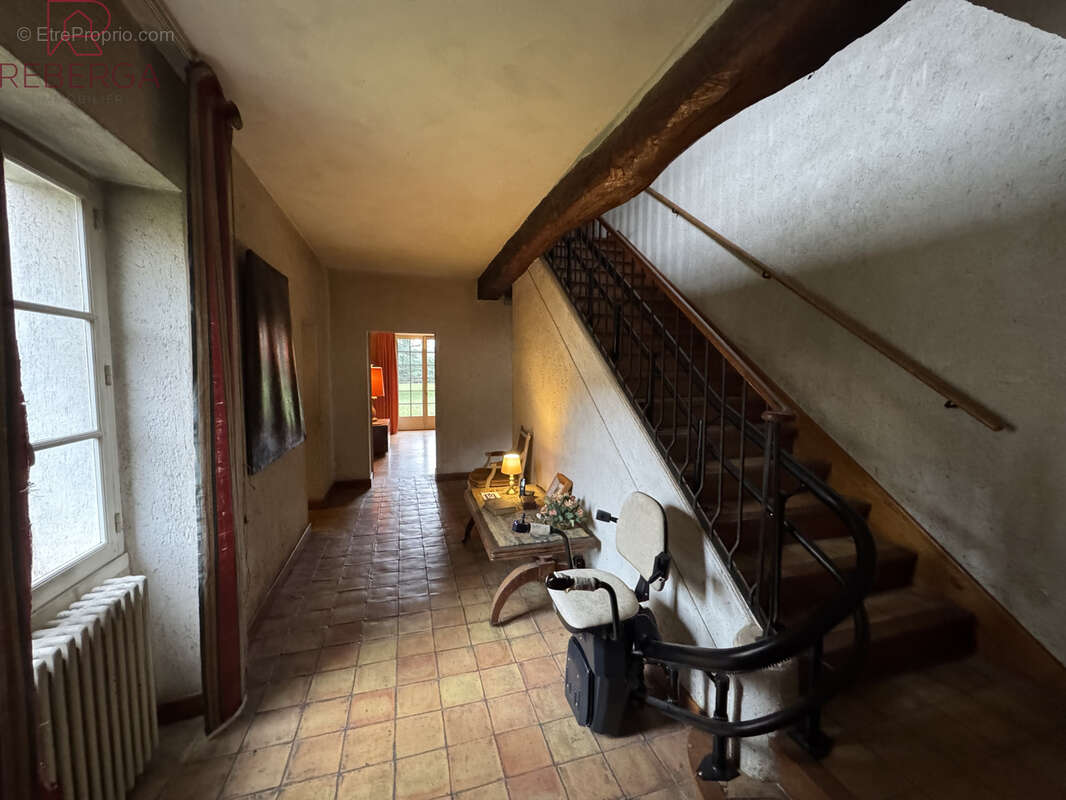 Maison à AUSSILLON