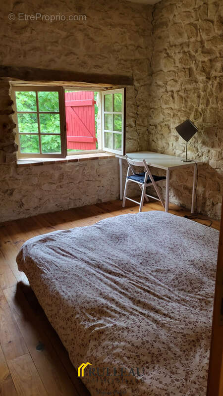 Maison à CIVRAC-DE-BLAYE