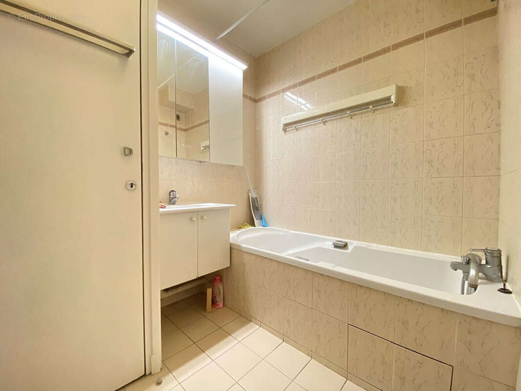Appartement 26m² à paris 3e arrondissement - photo 8