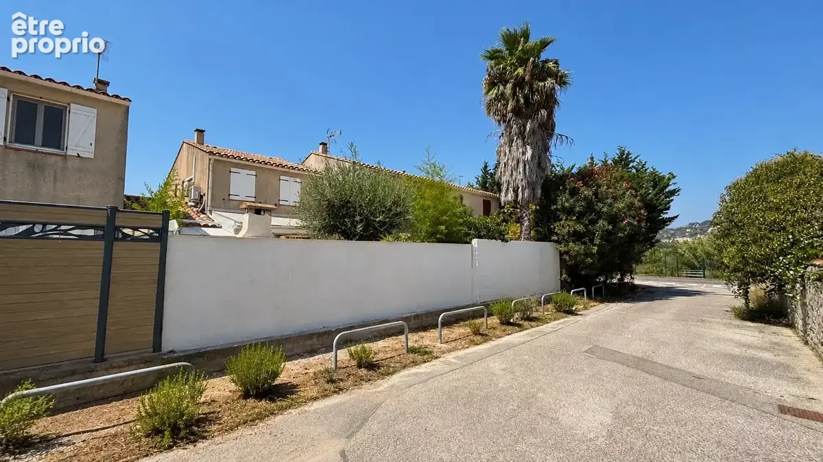 HYÈRES, Bas de Costebelle – Maison R+1 70 m², terrasse, jardin, stationnements - photo 17
