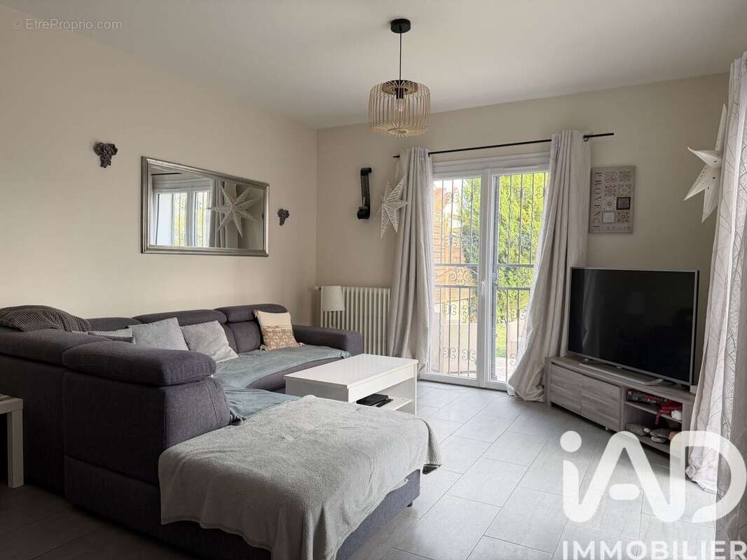 Photo 2 - Maison à BEAUCHAMP