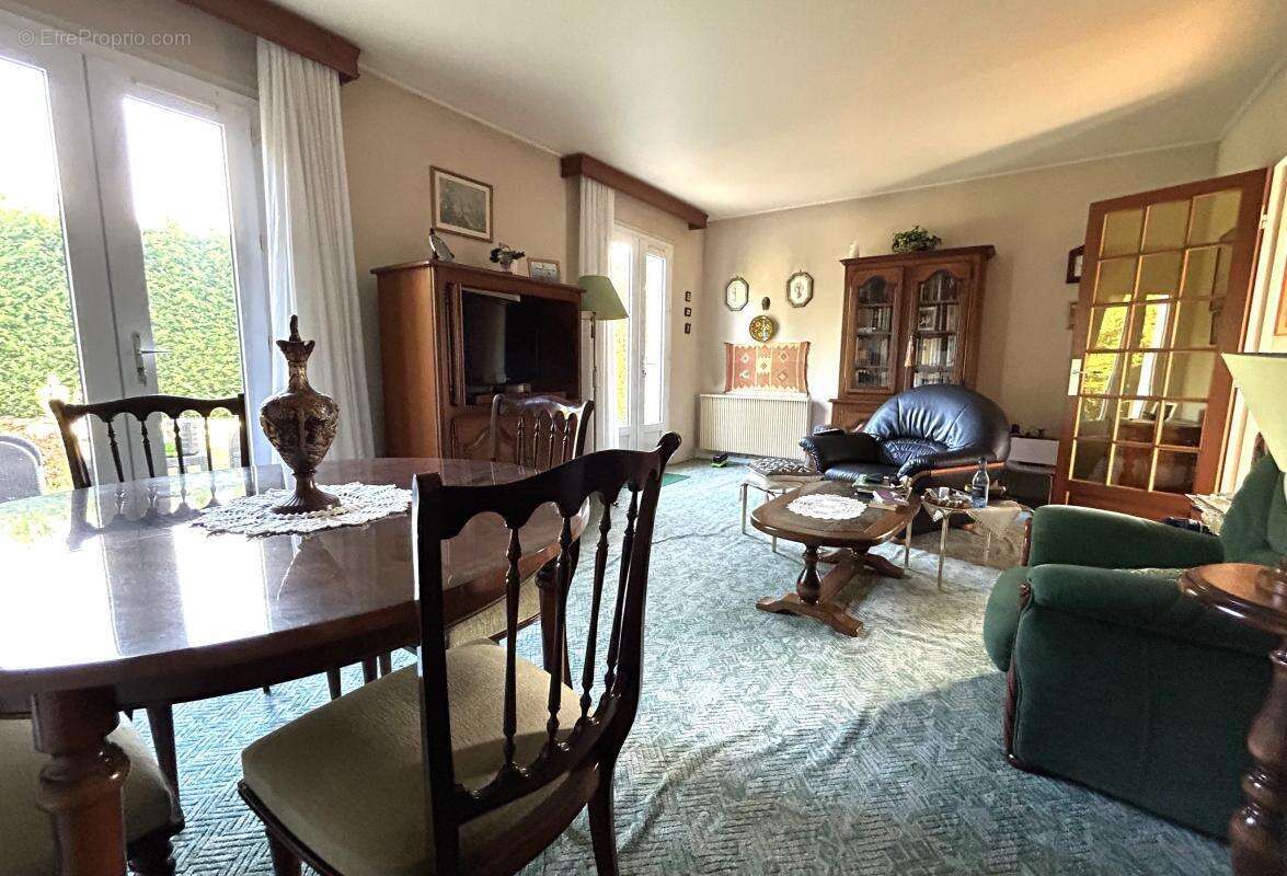 Maison à VERDEREL-LES-SAUQUEUSE