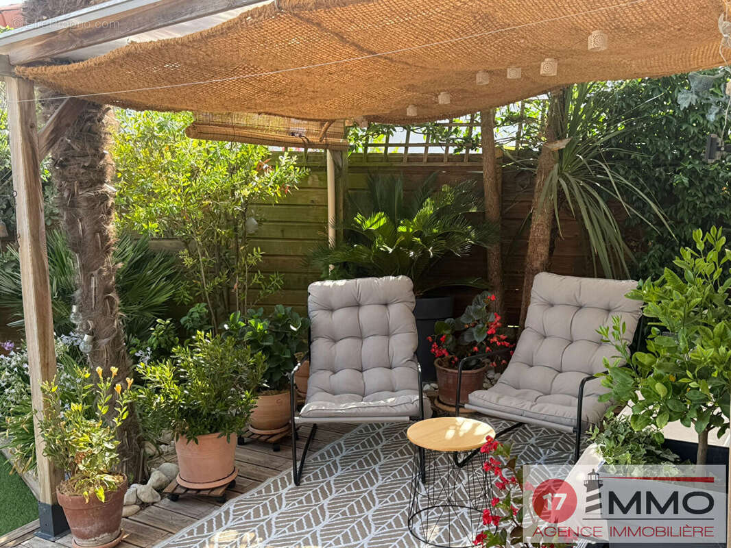 Maison de charme rénovée avec jardin Secteur calme proche Port des Minimes - photo 8