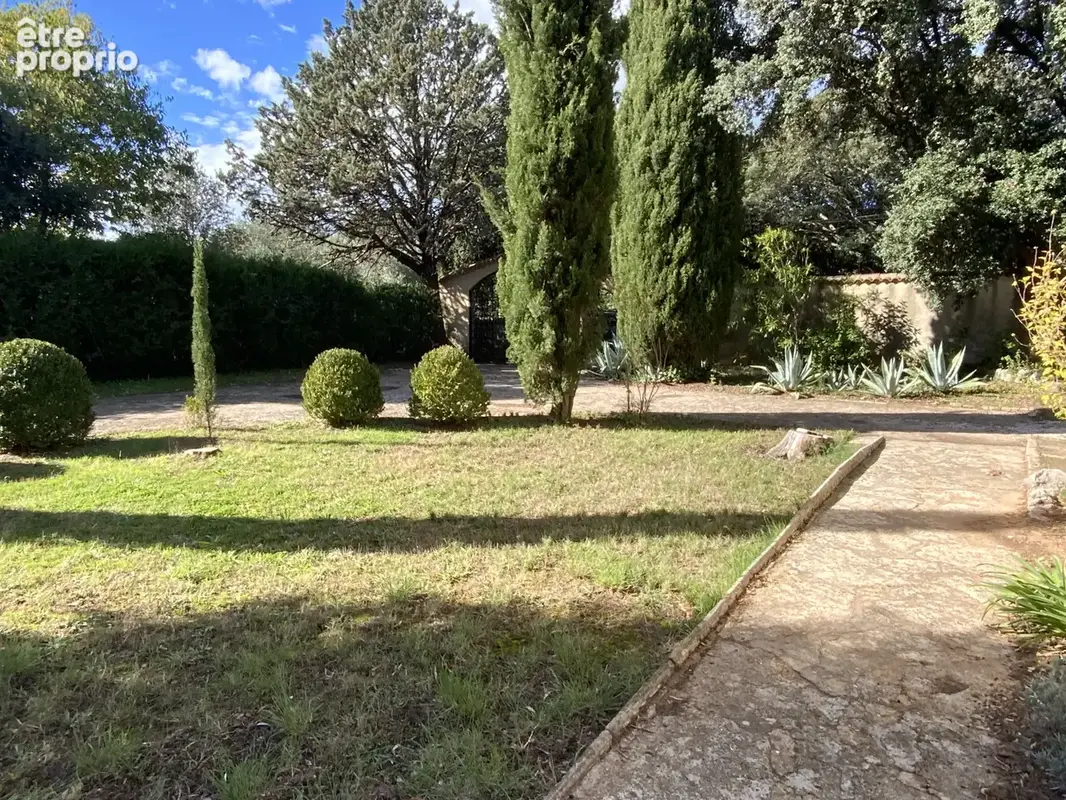 Exclusif,dans un village recherché, maison en pierre avec appartement indépendant sur un terrain de 2167 m2 et - photo 18