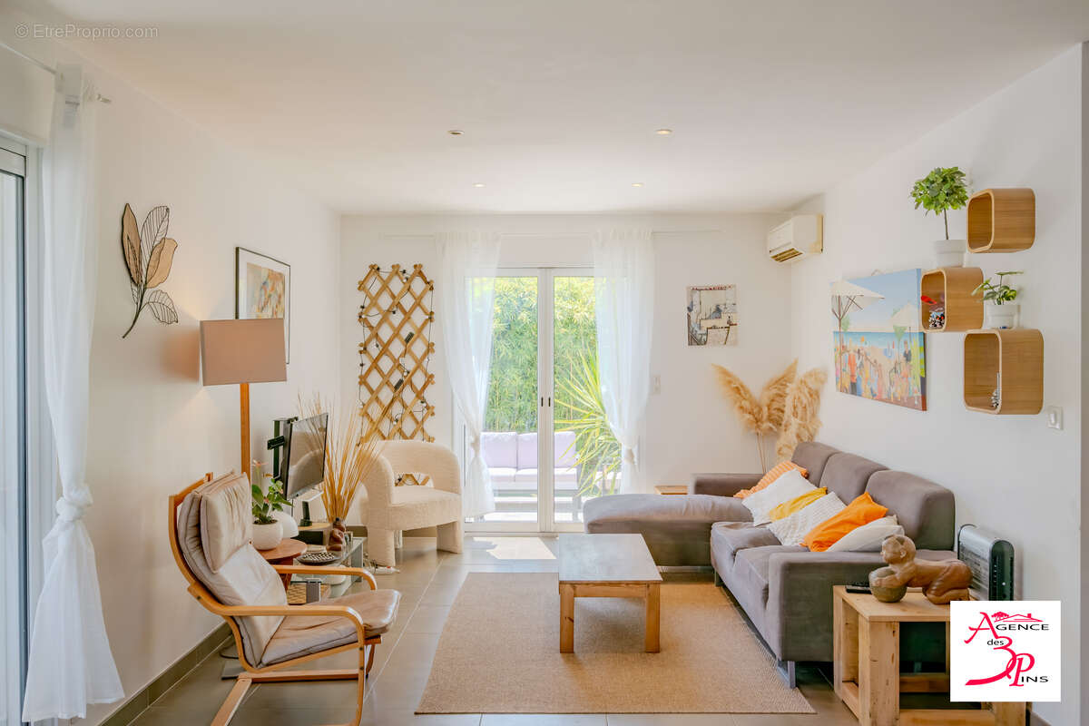 Maison 91 m² à Pierrefeu-Du-Var  - photo 2