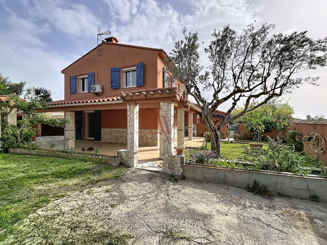 Maison à MONTESCOT