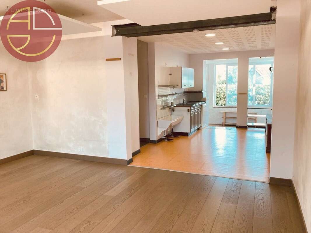 Commerce à CASTANET-TOLOSAN